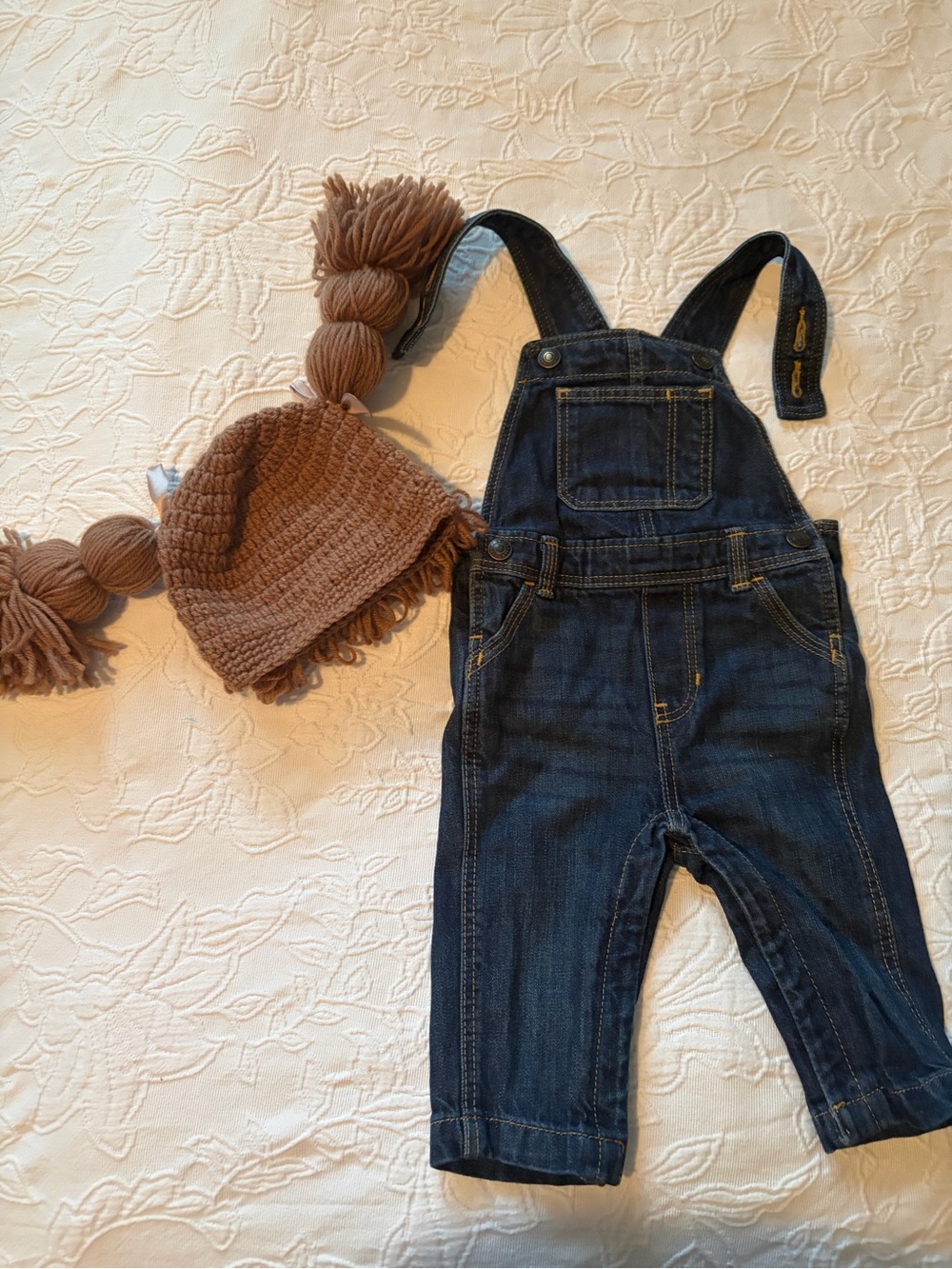 Cabbage patch doll 6-12m overalls and wig Halloween costume